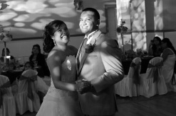 wedding-reception.bride-and-groom-first-dance.wedding-photos.a-picturesque-memory-photography